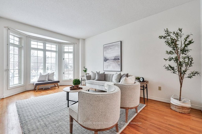 3952 Rolling Valley Dr, Mississauga, L5L 5V9 | Image 3