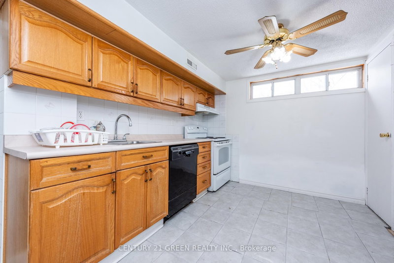 Bsmt - 9 Ridgetop Ave, Brampton, L6X 1Z6 | Image 3
