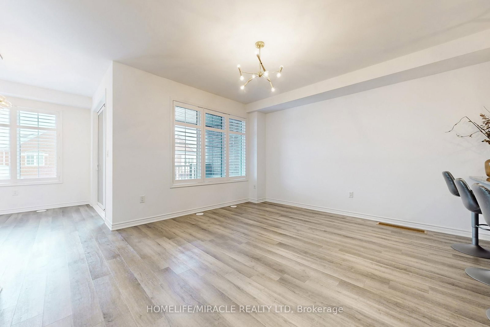 Townhouse for sale at 1587 Moira Crescent, Milton, Ontario, L9E 1X8 - Bowes - MLS: W12795930