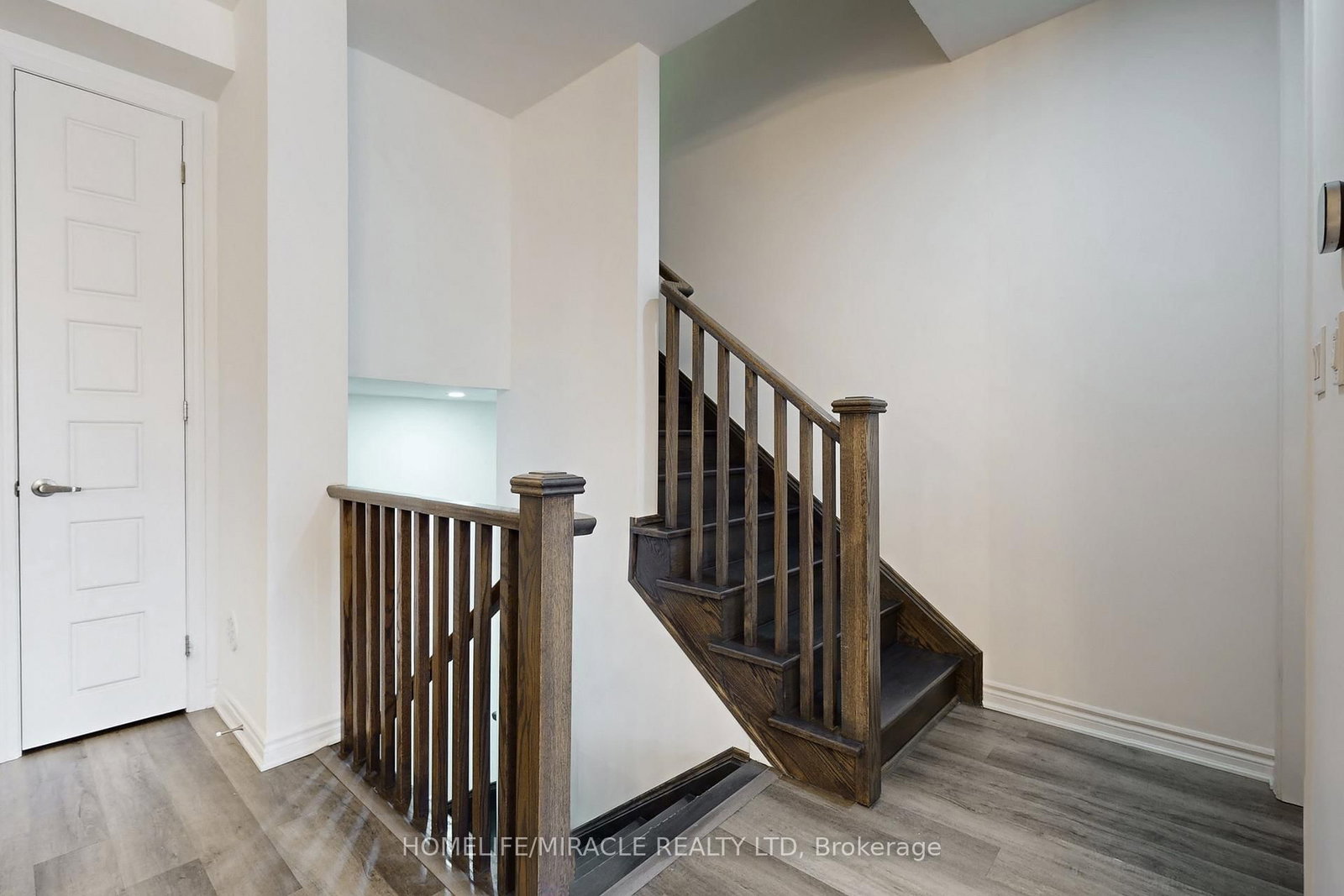 Townhouse for sale at 1587 Moira Crescent, Milton, Ontario, L9E 1X8 - Bowes - MLS: W12795930