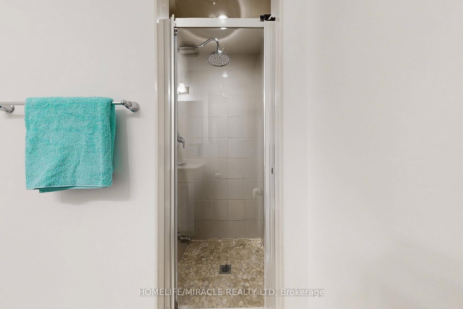 Townhouse for sale at 1587 Moira Crescent, Milton, Ontario, L9E 1X8 - Bowes - MLS: W12795930