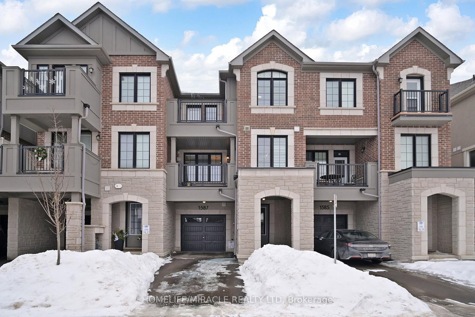 Townhouse for sale at 1587 Moira Crescent, Milton, Ontario, L9E 1X8 - Bowes - MLS: W12795930