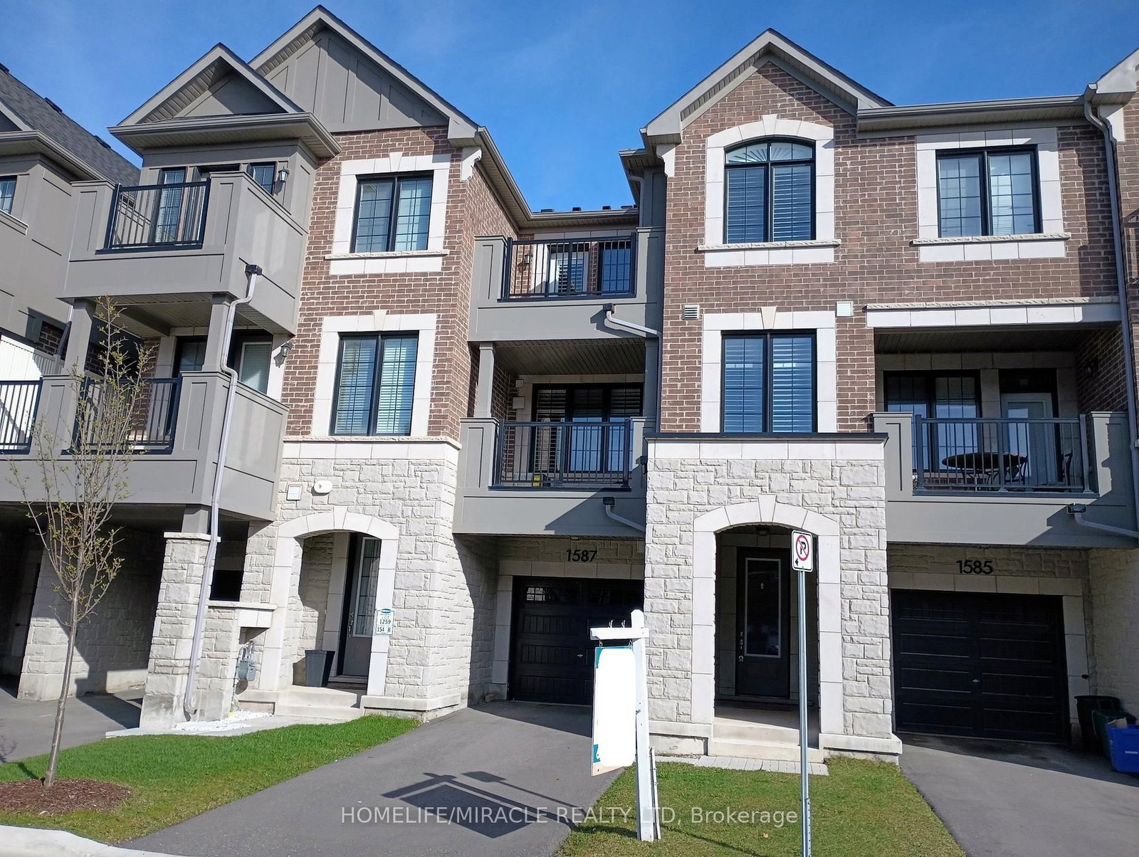 Townhouse for sale at 1587 Moira Crescent, Milton, Ontario, L9E 1X8 - Bowes - MLS: W12795930