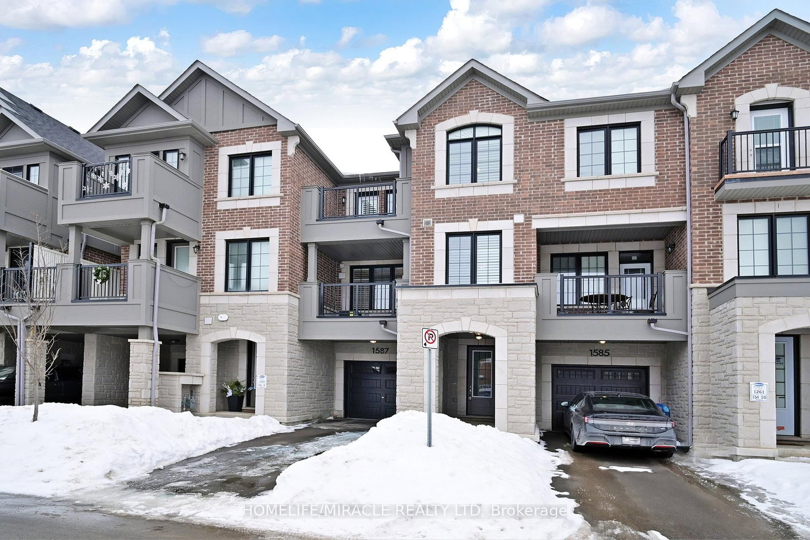 Townhouse for sale at 1587 Moira Crescent, Milton, Ontario, L9E 1X8 - Bowes - MLS: W12795930