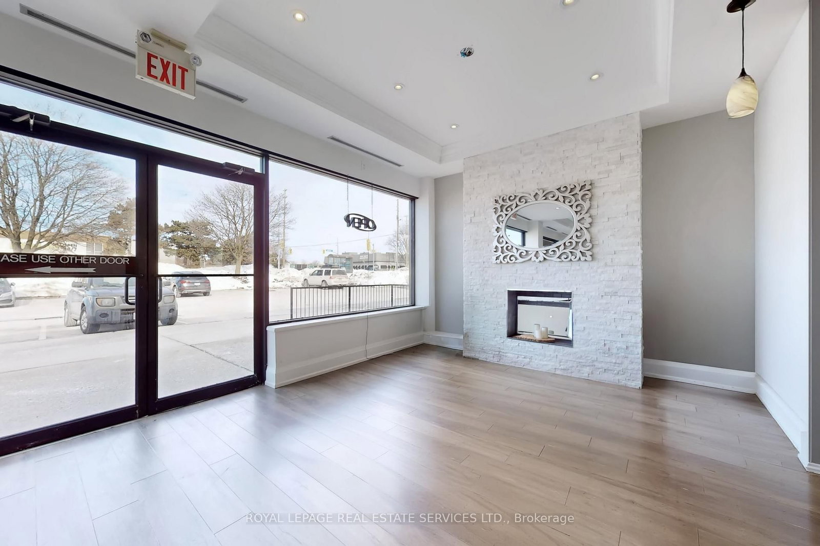 3350 Fairview Street, Unit 18 - Photo 3