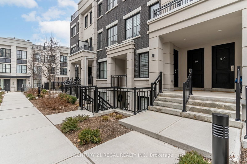 512 - 657 Cricklewood Dr, Mississauga, L5G 0B8 | Image 2