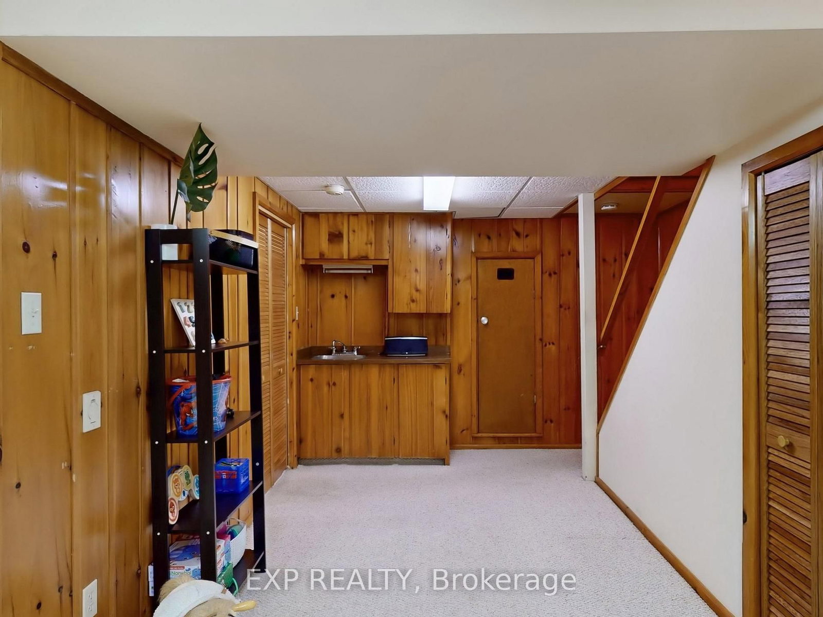 Detached House for sale at 22 Chestnut Avenue, Brampton, Ontario, L6X 2A5 - Northwood Park - MLS: W12796496