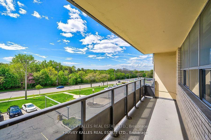 Semi-Detached House for lease at 304-2000 Sheppard Avenue, Toronto, Ontario, M3N 1A2 - Glenfield-Jane Heights - MLS: W12797462