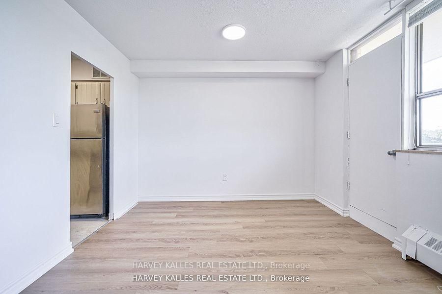 Semi-Detached House for lease at 304-2000 Sheppard Avenue, Toronto, Ontario, M3N 1A2 - Glenfield-Jane Heights - MLS: W12797462