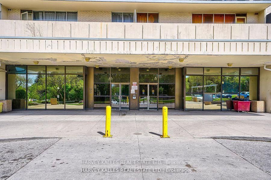 Semi-Detached House for lease at 304-2000 Sheppard Avenue, Toronto, Ontario, M3N 1A2 - Glenfield-Jane Heights - MLS: W12797462