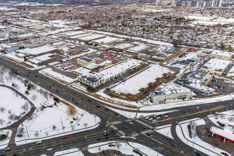 30 Baywood Rd, Toronto, M9V 2Z8 | Image 3