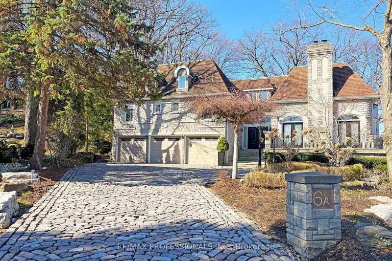 6A Edenbrook Hill, Toronto, M9A 3Z6 | Image 2