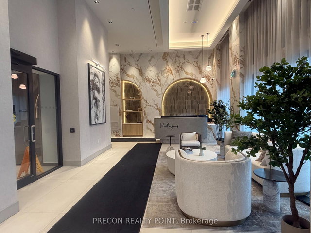 1112 - 2088 James Street W