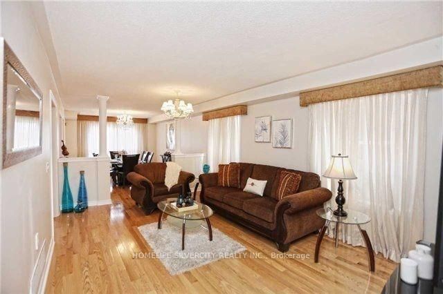 Upper - 26 Slessor Lane