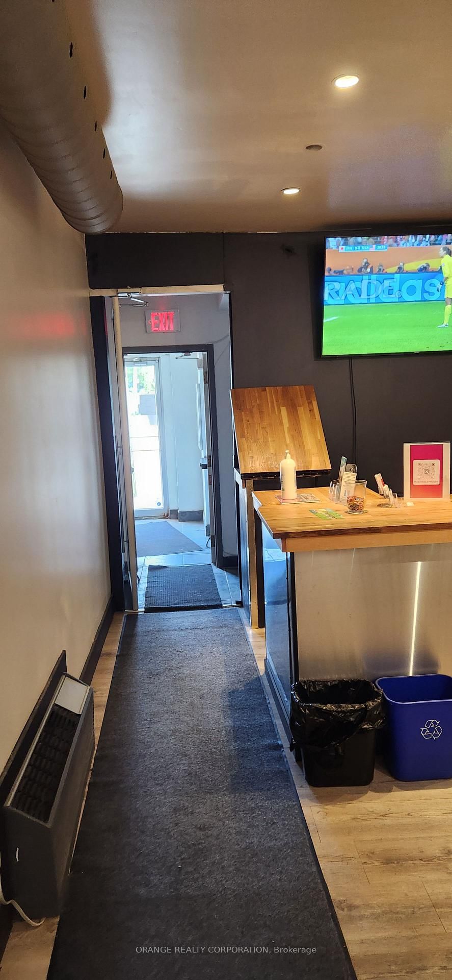 3301 Lake Shore Boulevard W, Unit 101 - Photo 2