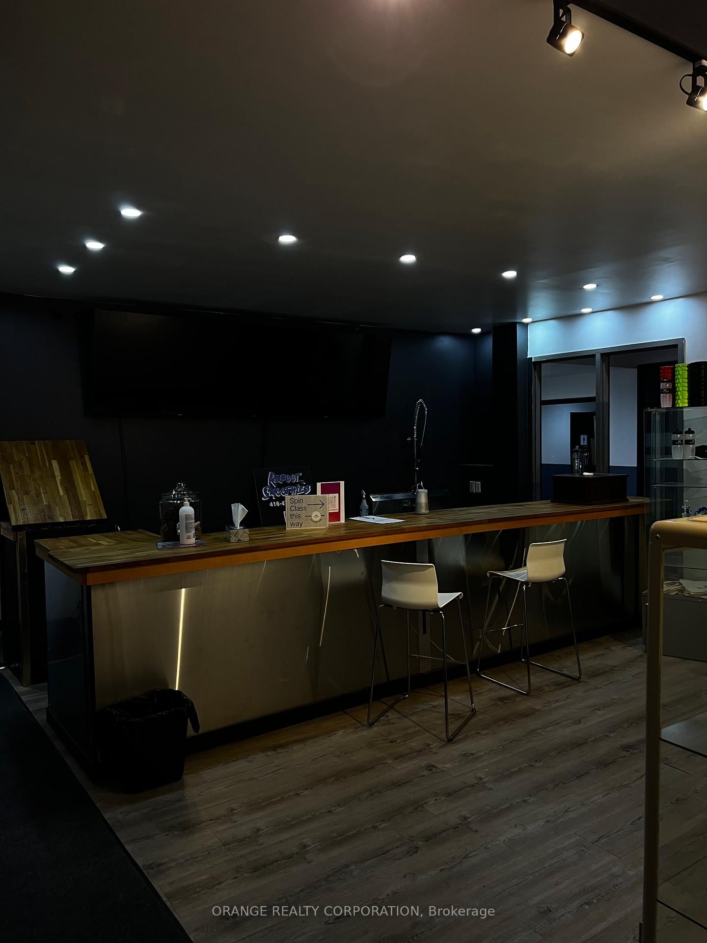 3301 Lake Shore Boulevard W, Unit 101 - Photo 9