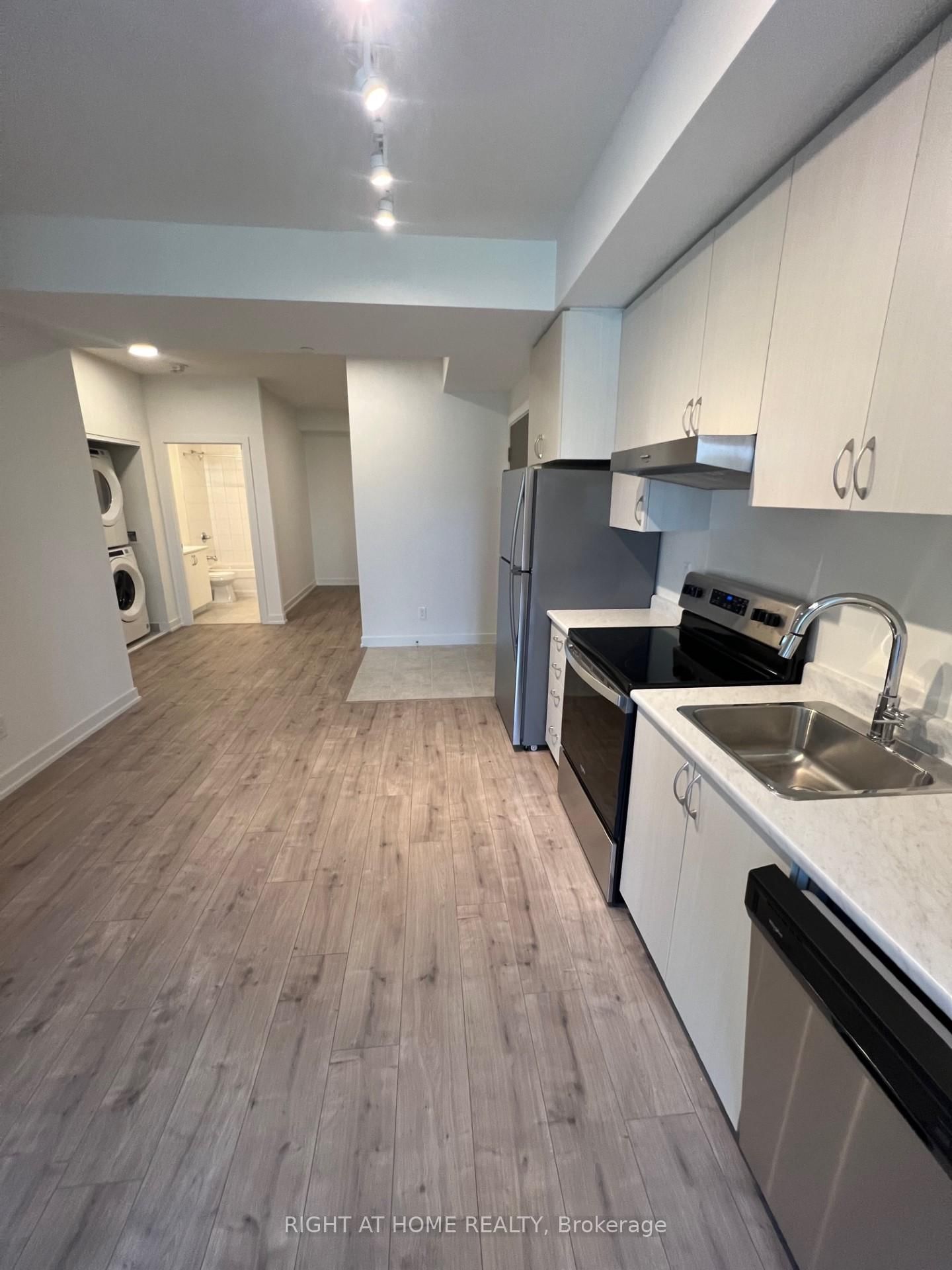 Condo for sale at 202-10 Wilby Crescent, Toronto, Ontario, M9N 0B6 - Weston - MLS: W12798518