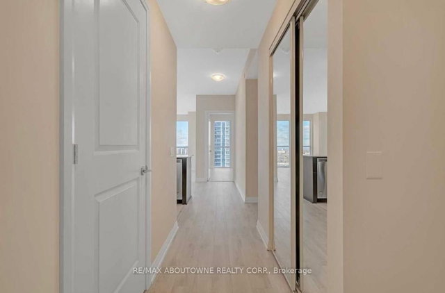 1713 - 35 Watergarden Drive