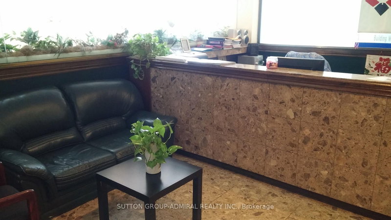 home for lease on Suite 320-5109 Steeles Avenue W