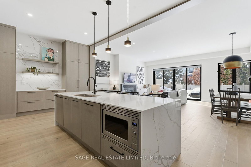 10 Brant Ave, Mississauga, L5G 3N8 | Image 3