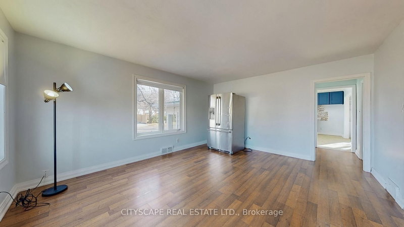 39 Woodward Brampton,ON L6V 1K2 — Photo 8