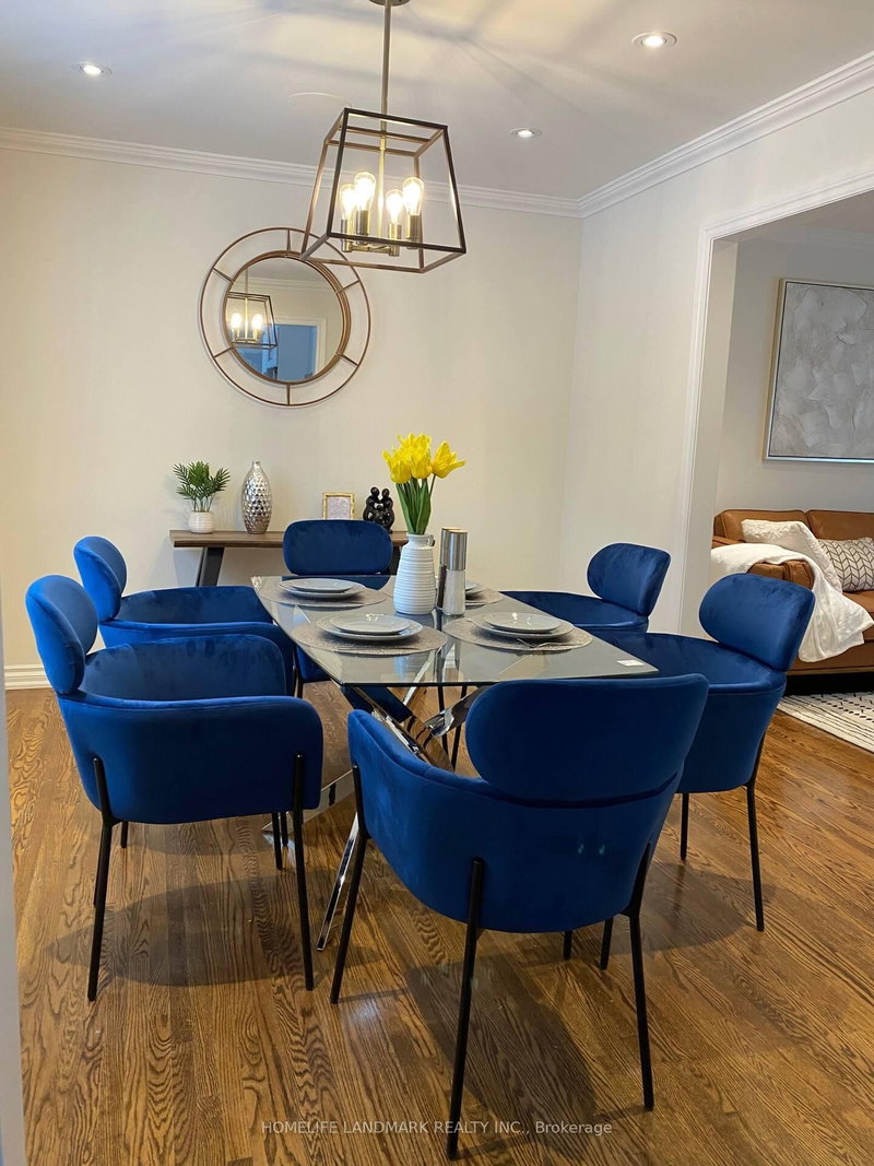 204 Weldon Ave, Oakville, L6K 2H8 | Image 2