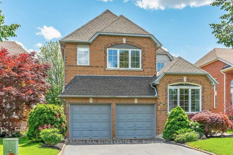 7 Curry Cres, Halton Hills, L7G 5L4 | Image 2