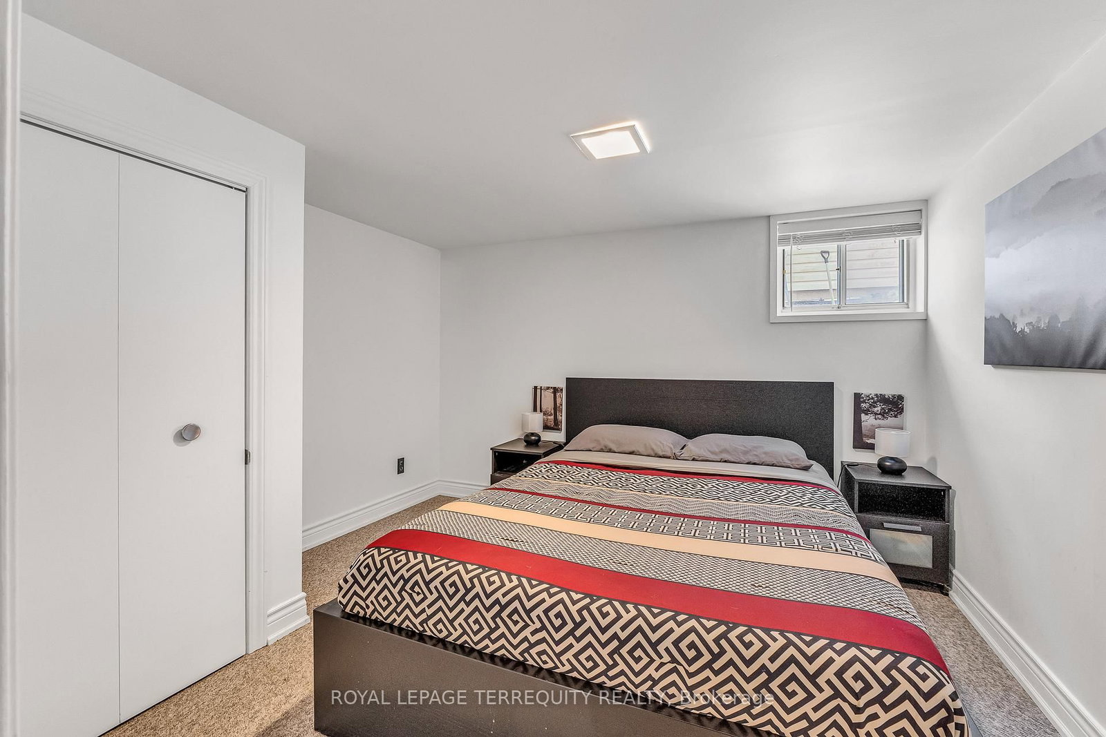 Detached House for sale at 5 Acorn Avenue, Toronto, Ontario, M9B 3P7 - Islington-City Centre West - MLS: W12800808