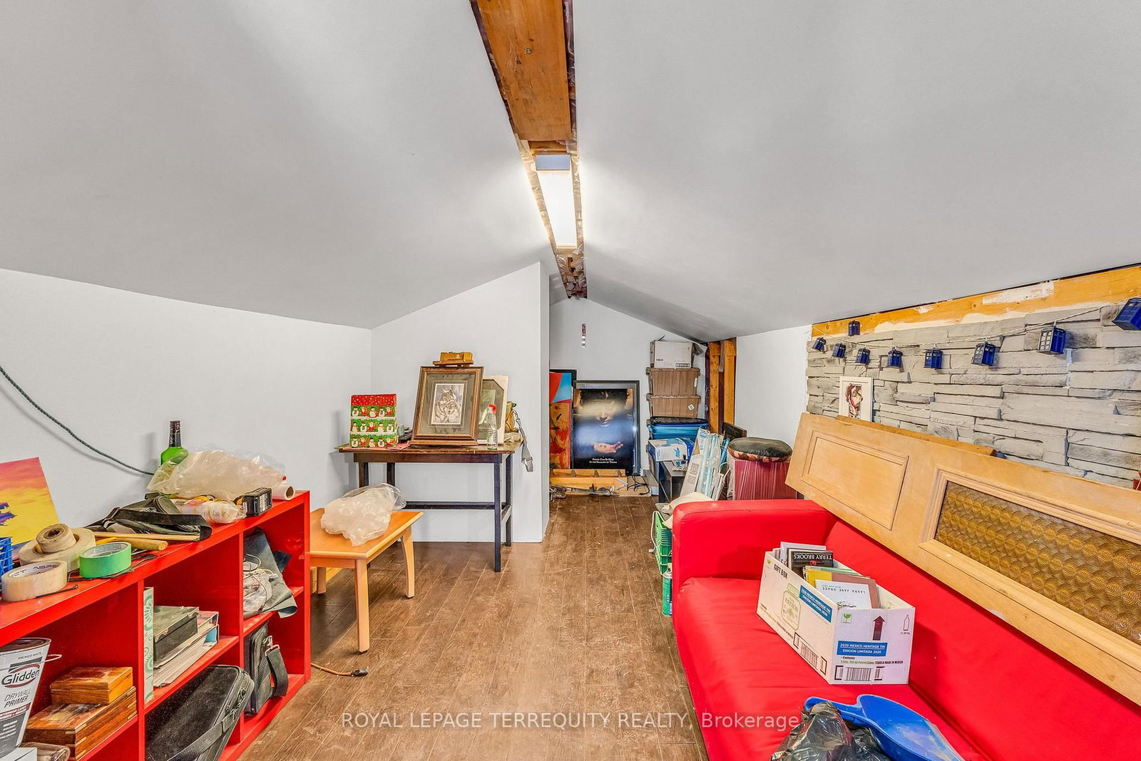 Detached House for sale at 5 Acorn Avenue, Toronto, Ontario, M9B 3P7 - Islington-City Centre West - MLS: W12800808