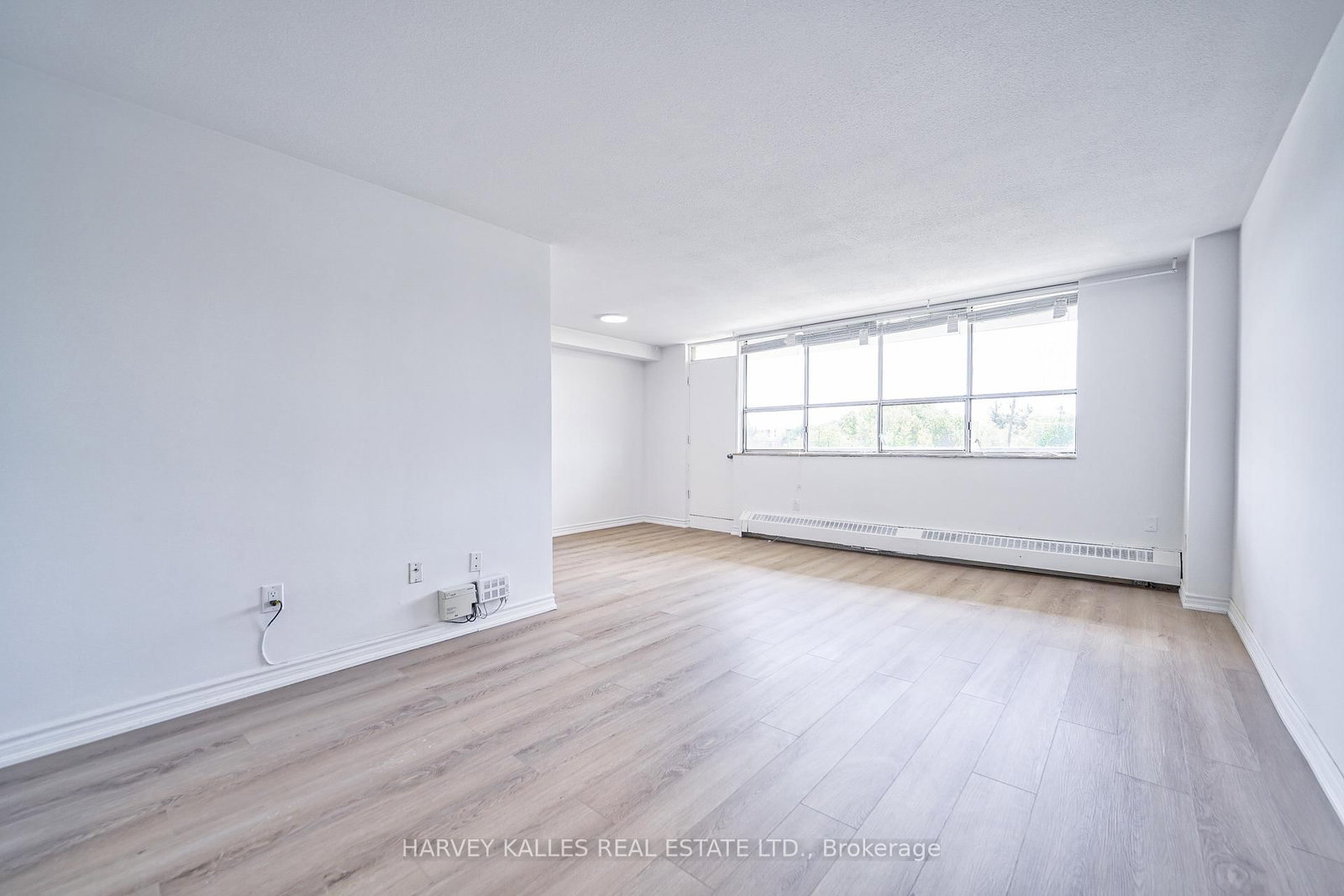 2000 Sheppard Avenue W, Unit 1208 - Photo 10