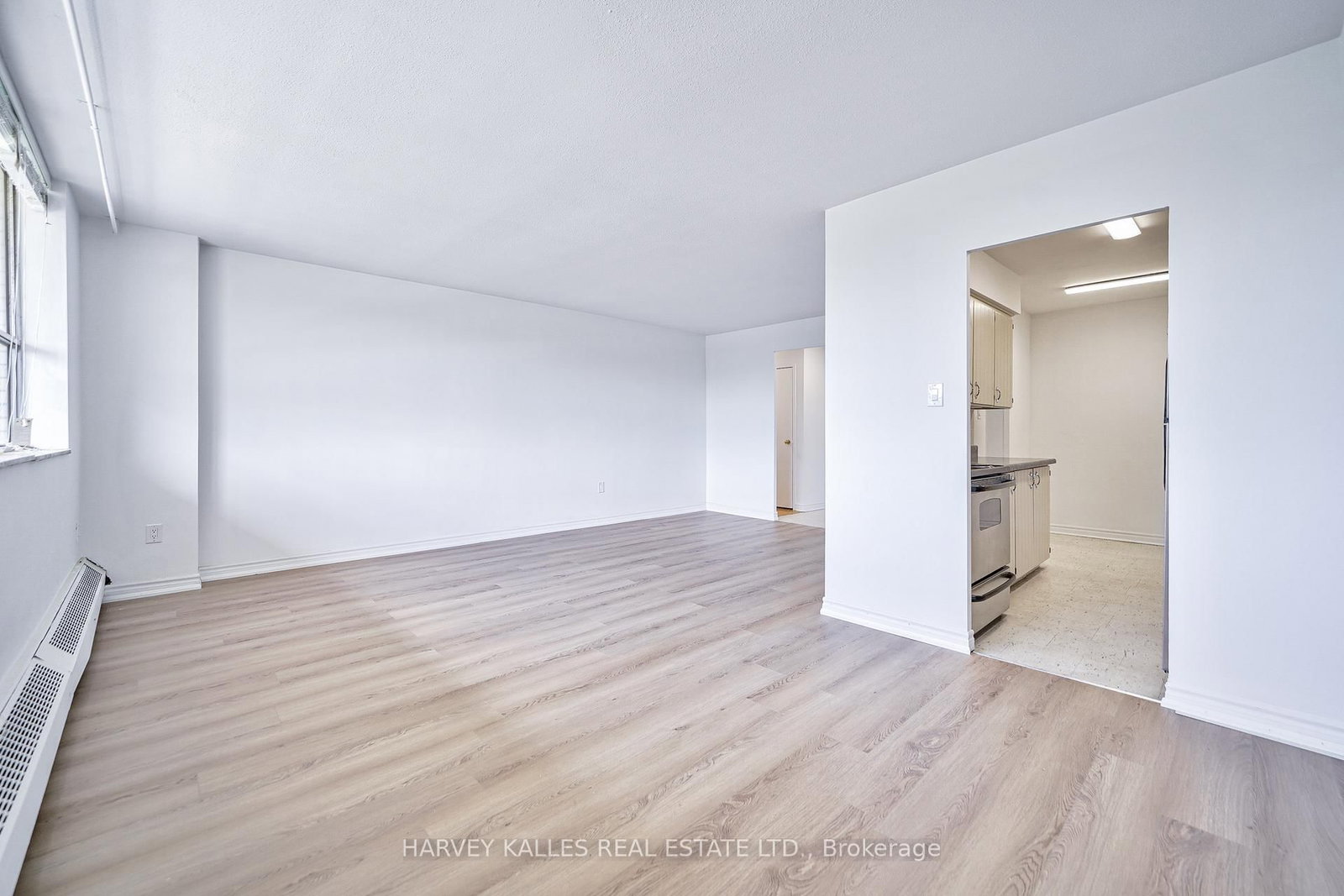 2000 Sheppard Avenue W, Unit 1208 - Photo 16