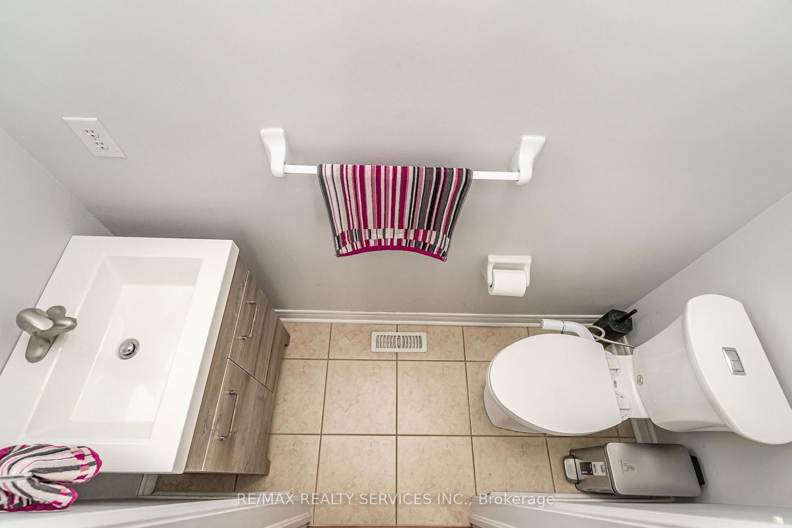 Detached House for sale at 88 Sled Dog Road, Brampton, Ontario, L6R 0J4 - Sandringham-Wellington - MLS: W12801252