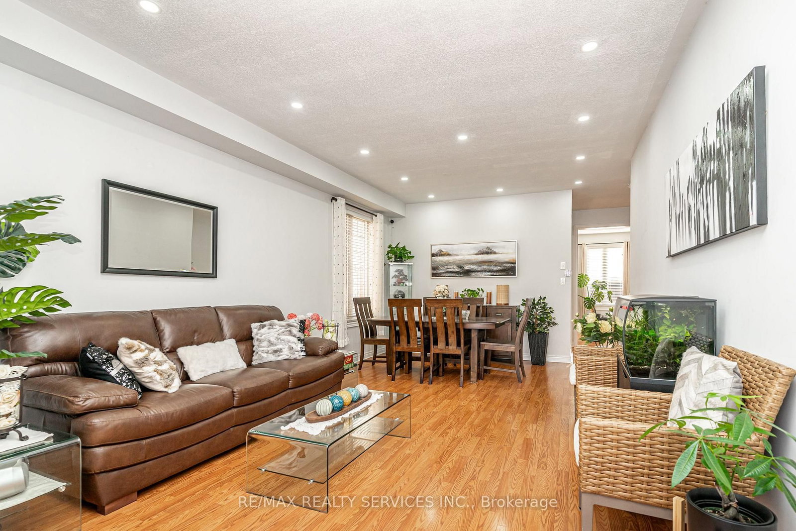 Detached House for sale at 88 Sled Dog Road, Brampton, Ontario, L6R 0J4 - Sandringham-Wellington - MLS: W12801252