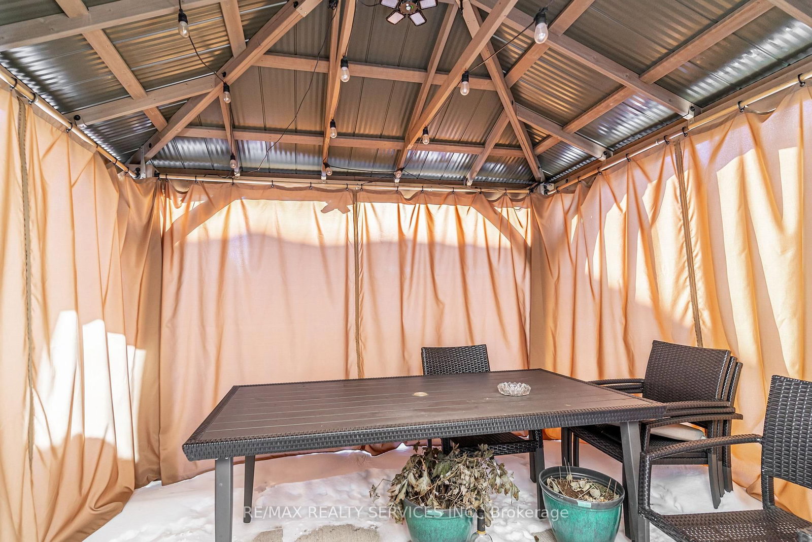 Detached House for sale at 88 Sled Dog Road, Brampton, Ontario, L6R 0J4 - Sandringham-Wellington - MLS: W12801252