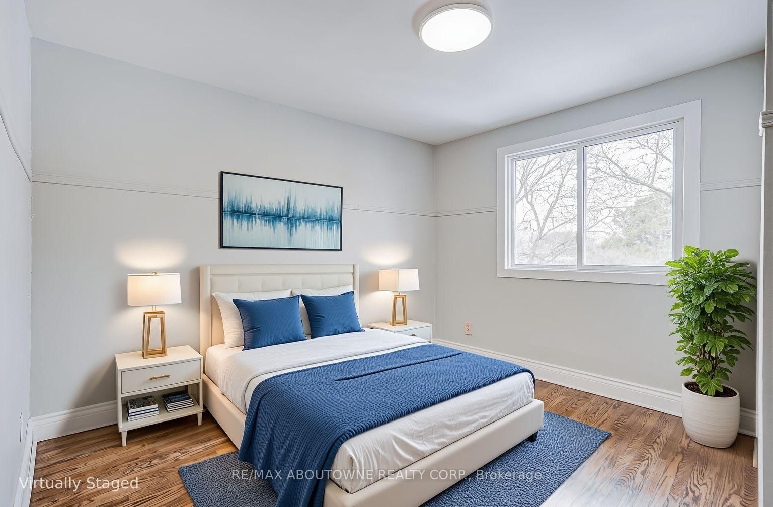 Townhouse sold at 100 Oakdale Drive, Oakville, Ontario, L6H 1J3 - College Park - MLS: W12801364