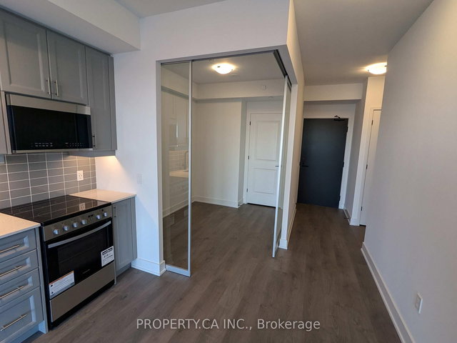 527 - 2343 Khalsa Gate