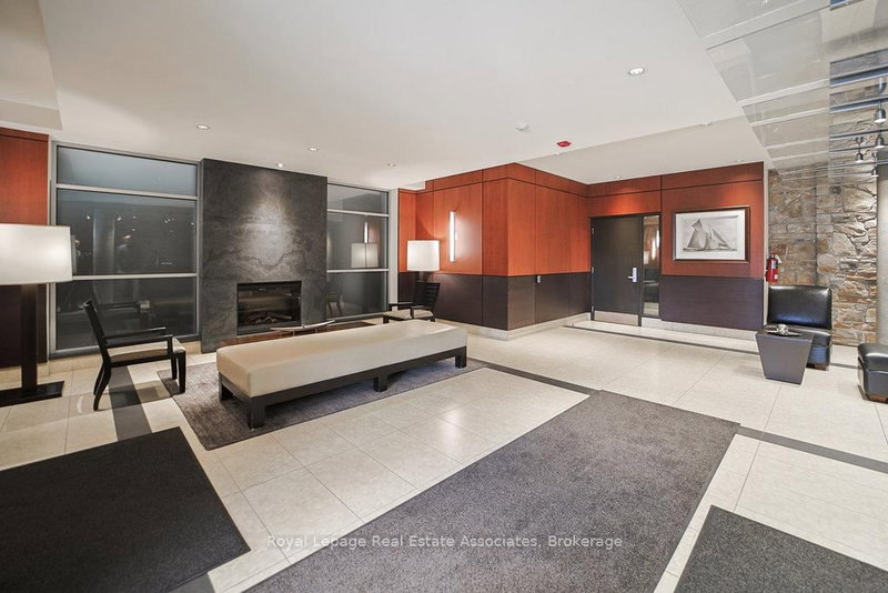 107 - 80 Port St E, Mississauga, L5G 4V6 | Image 2