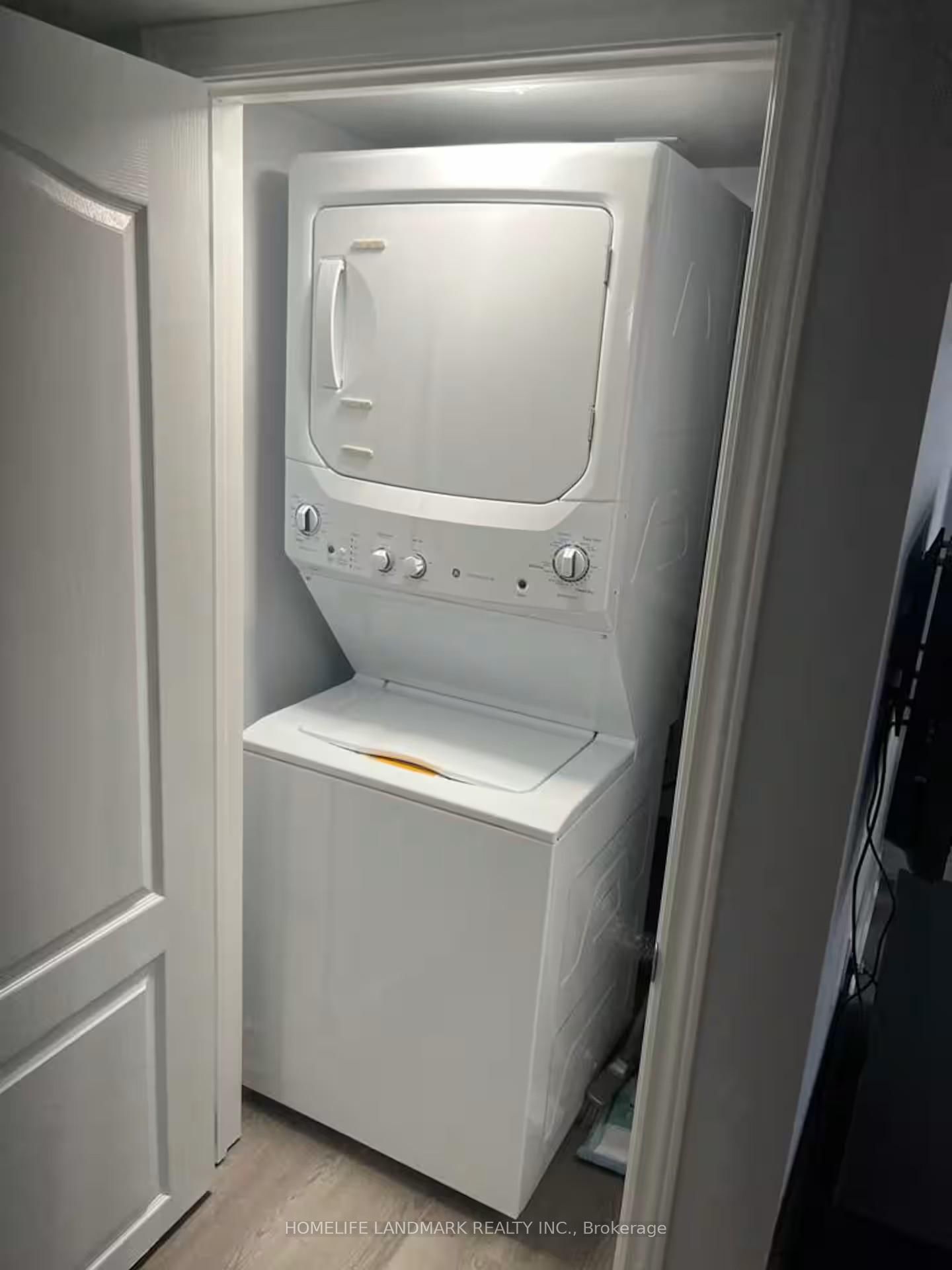 Detached House for lease at 794 Biggar Heights, Milton, Ontario, L9T 0G7 - Coates - MLS: W12801770