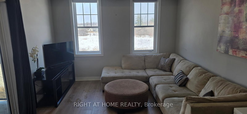 301 - 272 Georgian Dr, Oakville, L6H 7K1 | Image 3