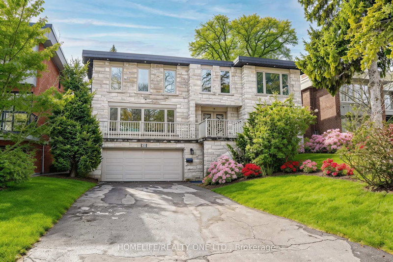 31 Bearwood Dr, Toronto, M9A 4G5 | Image 2