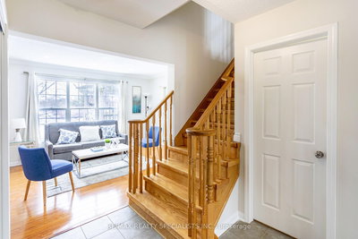 511 Collis Court North, Milton, Ontario image-0-4