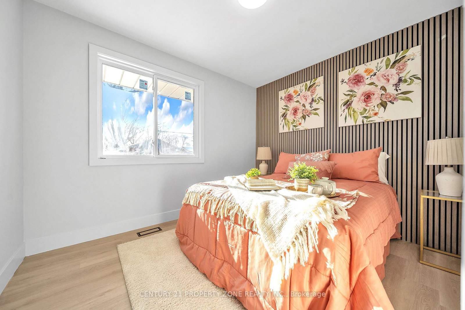 Detached House for sale at 102 Prince Charles Drive, Halton Hills, Ontario, L7G 3V6 - Georgetown - MLS: W12802224