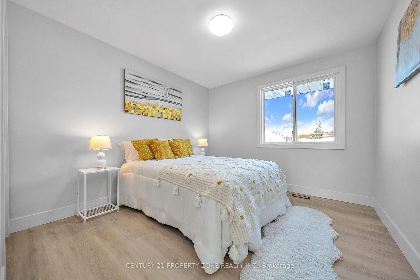 Detached House for sale at 102 Prince Charles Drive, Halton Hills, Ontario, L7G 3V6 - Georgetown - MLS: W12802224