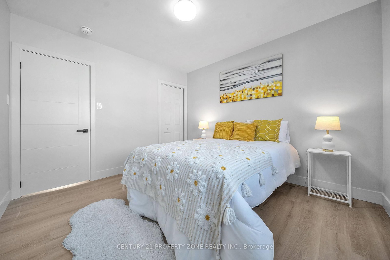 Detached House for sale at 102 Prince Charles Drive, Halton Hills, Ontario, L7G 3V6 - Georgetown - MLS: W12802224