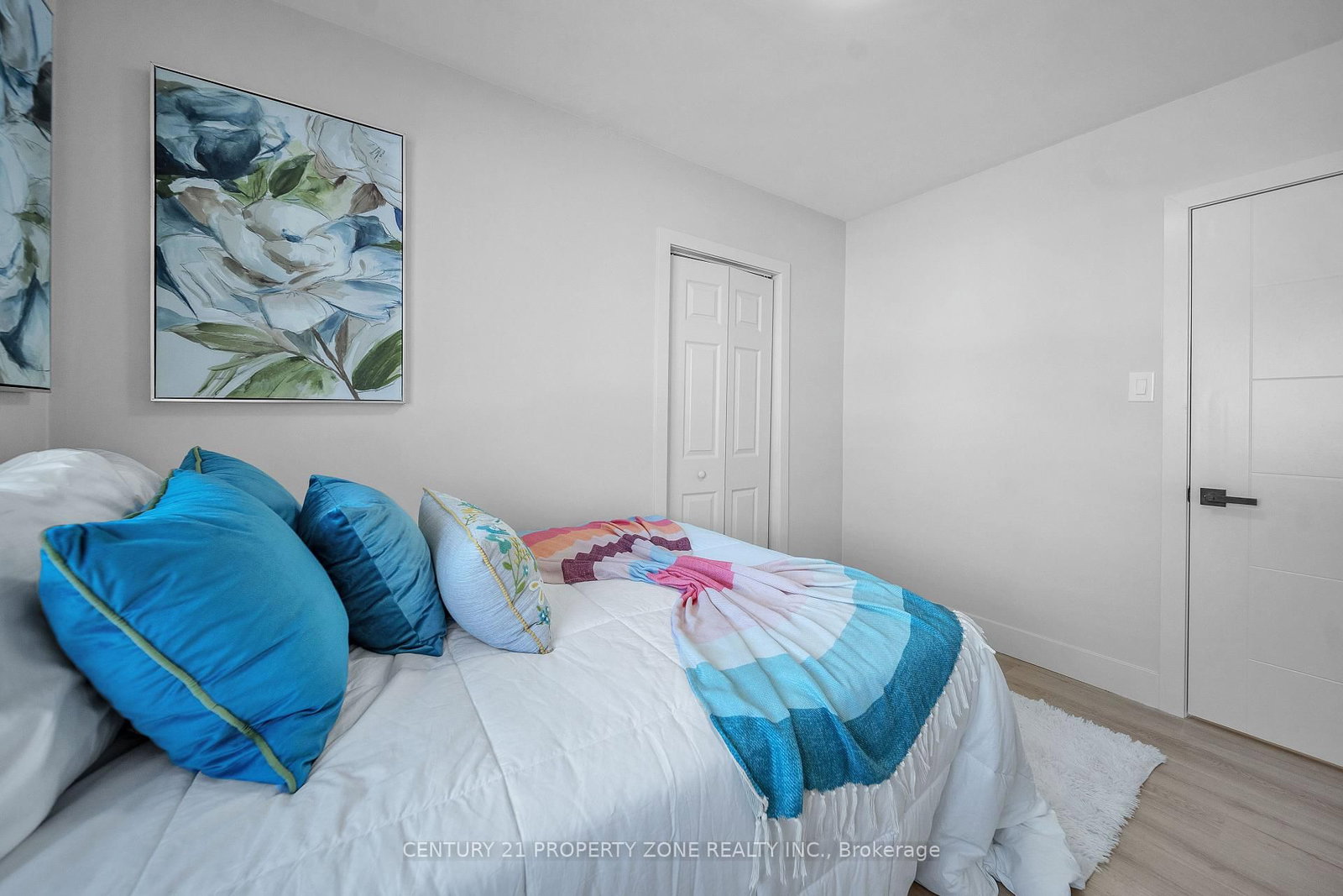 Detached House for sale at 102 Prince Charles Drive, Halton Hills, Ontario, L7G 3V6 - Georgetown - MLS: W12802224