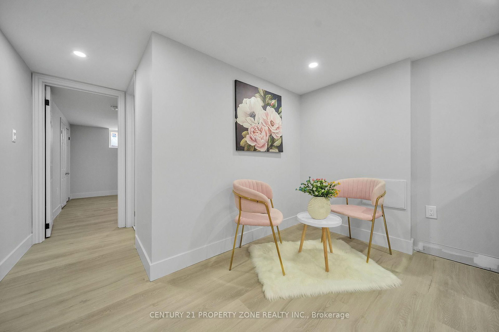 Detached House for sale at 102 Prince Charles Drive, Halton Hills, Ontario, L7G 3V6 - Georgetown - MLS: W12802224