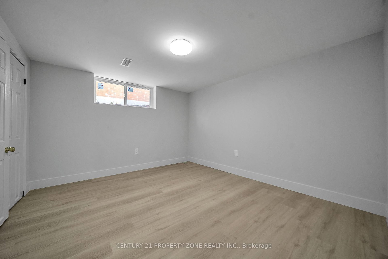 Detached House for sale at 102 Prince Charles Drive, Halton Hills, Ontario, L7G 3V6 - Georgetown - MLS: W12802224