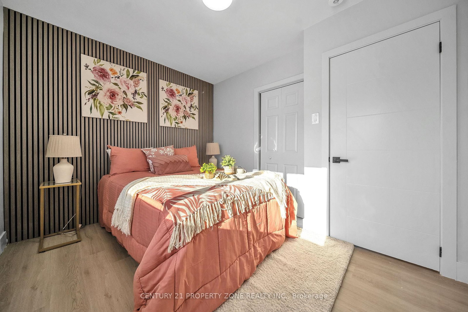 Detached House for sale at 102 Prince Charles Drive, Halton Hills, Ontario, L7G 3V6 - Georgetown - MLS: W12802224