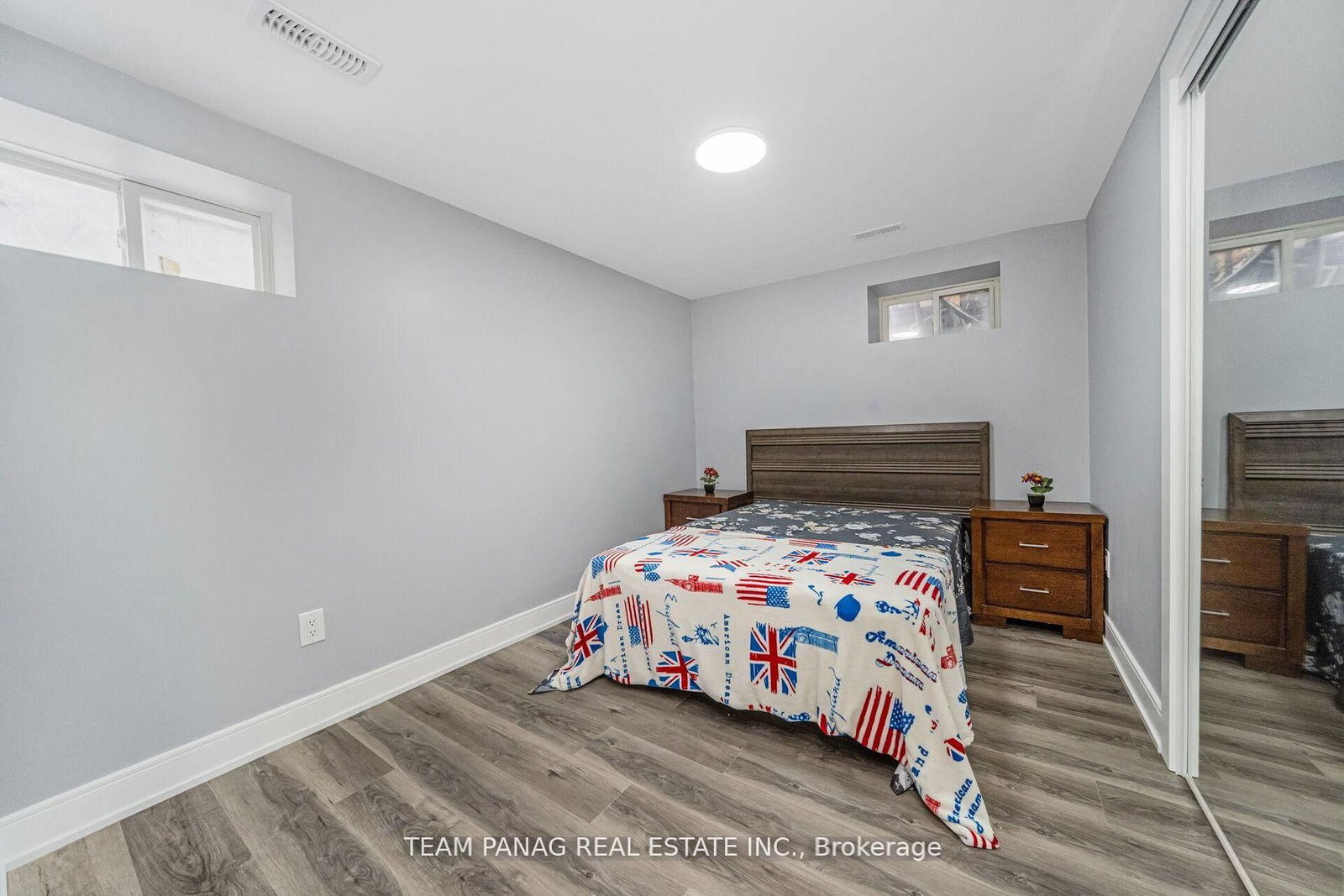 Semi-Detached House for sale at 8 Benton Street, Brampton, Ontario, L6W 3B9 - Brampton East - MLS: W12802386