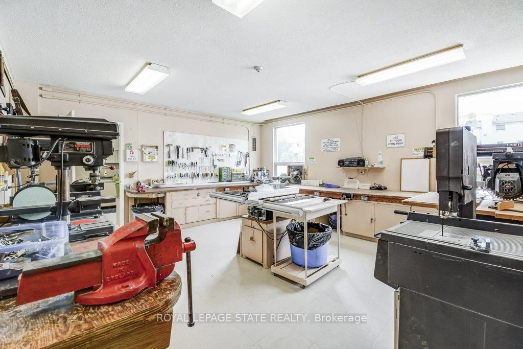 Listing Image 40
